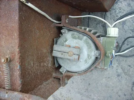 Producția de blocuri de beton de mașini și cu mâinile sale, utilaje pentru constructii self-made și de perete