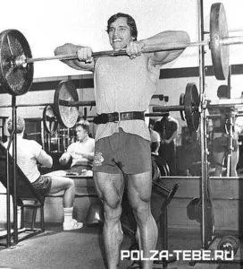 Cum de a pompa rapid trapez cele mai bune exerciții (pompe) Cum de a pompa rapid trapez cele mai bune exerciții