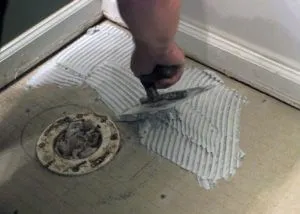Cum să se stabilească țiglă pe podeaua din baie (tigla) Cum să se stabilească țiglă pe podea baie