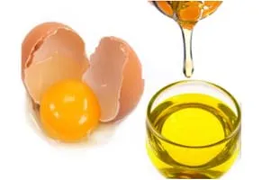 Cum se utilizează ulei natural pentru a consolida păr
