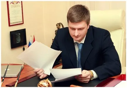 Cum de a scrie o declarație la poliție (poliție)