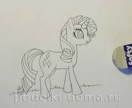 Cum de a desena un ponei de desene animate, în etape, un creion, o cutie de idei și ateliere de lucru (în etape) Cum de a desena un ponei de desene animate, în etape, un creion, o cutie de idei și ateliere