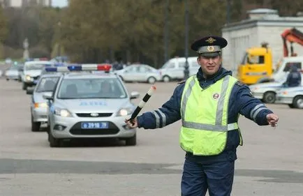 Cum să învețe să conducă o femeie repede si bine