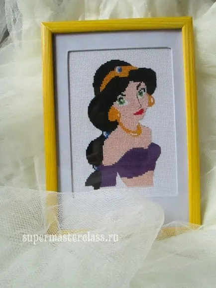 Cum de a face broderie într-un cadru și rogojină, clase de master în brodată