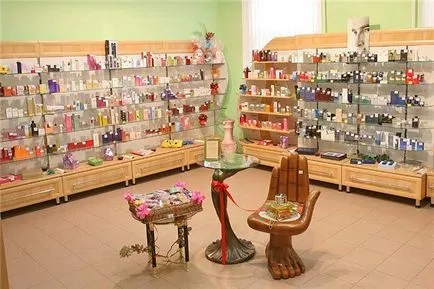 Cum să se facă distincția reală de parfum fals - o discuție - ca o comunitate nu cumpara un porc într-o traistă