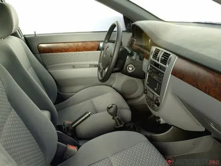 Ce masina alege un Ford Focus sau Chevrolet Lacetti 2 (auto) Ce masina alege un Ford Focus sau Chevrolet Lacetti 2