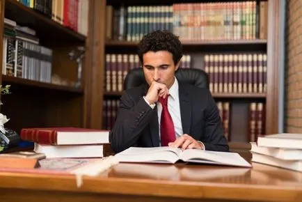 Cum se depune o plângere împotriva unui judecător și cum să scrie (scrie) Cum se depune o plângere împotriva unui judecător și cum să scrie