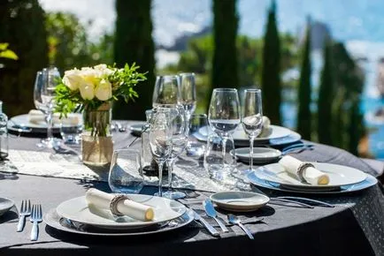Cum să se comporte într-un restaurant cebya 10 Porunci