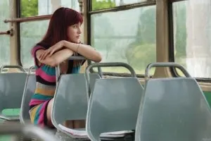 Cum să atragă atenția și să se familiarizeze cu fata pe autobuz, autobuz sau alte persoane publice