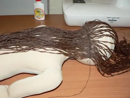 Cum să coase materialul textil de păr papusa (textile păr papusa) Cum să coase păpușa de textile de păr