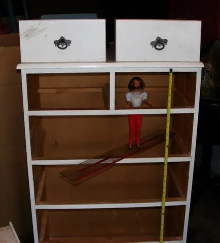 Cum sa faci o casa pentru papusa Barbie cu propriile sale mâini din materiale diferite