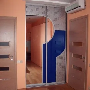 Cum se face (coupe) built-in dulap glisante cu mâinile sale caracteristici, editare de materiale și instrumente Cum de a face built-in dulap glisante cu mâinile sale caracteristici, editare de materiale și instrumente
