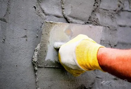 Deoarece plafonul tencuiala cu mâinile pentru a alinia tencuiala decorativa pentru pictura (video), (sa) Deoarece plafonul tencuiala cu mâinile pentru a alinia tencuiala decorativa pentru pictura (video)