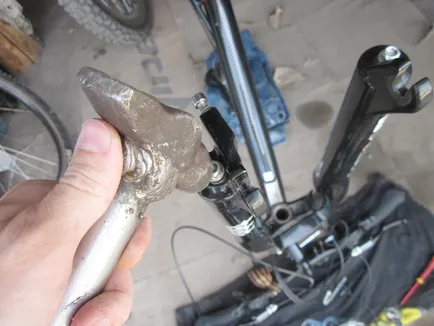 Cum de a elimina îndoitură furca de suspensie de biciclete, DIY (redare) Cum de a elimina îndoitură furca de suspensie biciclete, DIY pe