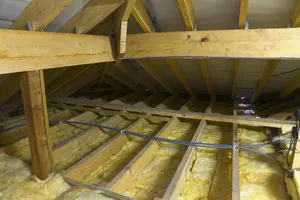 Cum de a izola casa de lemn în interiorul materiale, instrumente, tehnologie, video, instrucțiuni (lemn) Cum de a izola casa de lemn în interiorul materiale, instrumente, tehnologie, video, instrucțiunile
