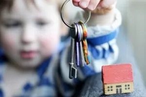 Cum să evacueze locatarii care nu plătesc, motivele de încetare a contractului de muncă