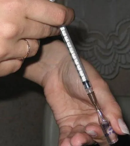 răspunsuri Breaking fiola, medicale
