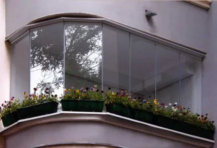 Cum să glazura un geam balcon cu mâinile lor pe cont propriu de la zero, video și instalarea de balcoane
