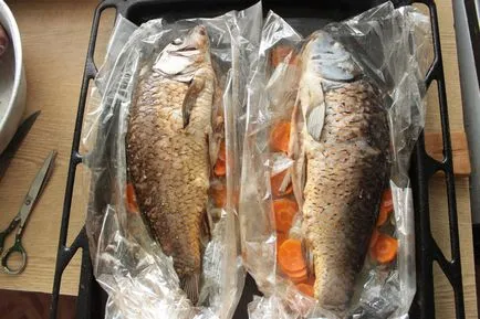Carp în manșon, coaptă în cuptor