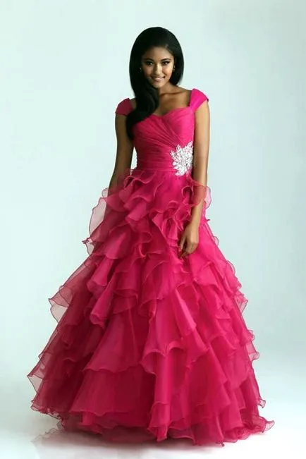 Copii ale rochii de brand-name
