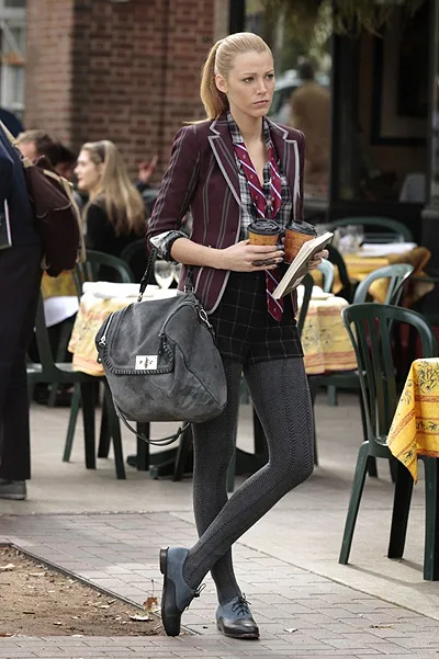 Dresser - Gossip Girl - cel mai bun spectacol a comentat tinutele Whisperer