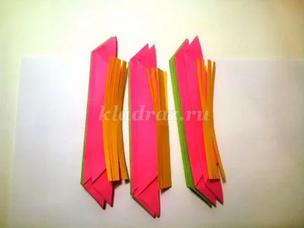 Lotus în tehnica origami cu propriile sale mâini