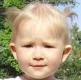 Kid împins puternic în stomac