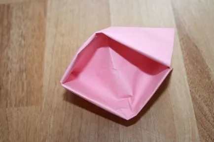 O clasă de maestru în arta origami „câine-spărgător“ (învățământ secundar) O clasă de maestru în arta origami „câine-spărgător“