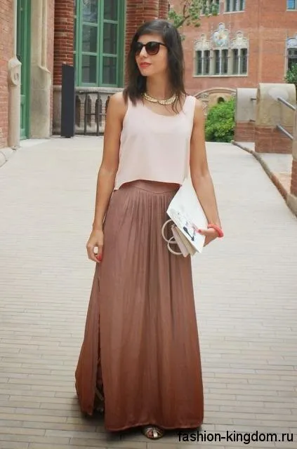 Fusta maxi cu nimic la modă să poarte, 40 de fotografii, moda-regat (decizia este menită să sublinieze) Fusta maxi cu nimic la modă să poarte, 40 de fotografii, moda-regat
