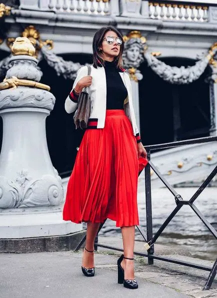 Moda pentru Pliuri 10 combinație cea mai la modă cu o fustă plisată