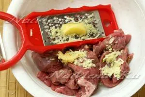 Carne în rețetă coreeană cu o fotografie