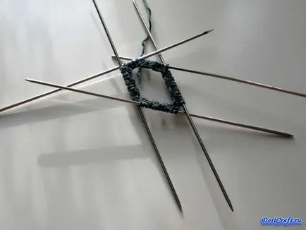 Șosete pe cinci ace - metoda veche a bunicii, cu o promenadă perfectă (șosete) Șosete pe cinci ace - vechea metoda bunicii, cu o promenadă perfectă