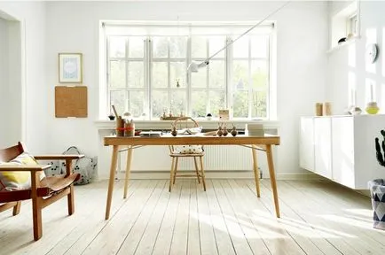Windows fără perdele în interiorul modul de a decora și locul, design frumos și decor în pervaz camera de zi,