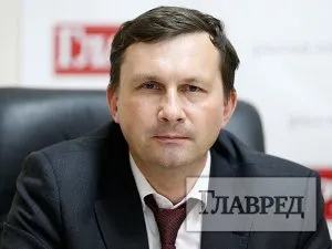 Stabilitatea relativă a ceea ce se va întâmpla la cursul de schimb al monedei în economia de vară