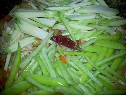 tocană de legume cu cartofi si dovlecei - reteta foarte gustoase (tocană) tocană de legume cu cartofi si dovlecei - reteta foarte gustoasa