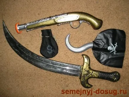 Costume de pirat cu mâinile lor rapid și ușor la domiciliu