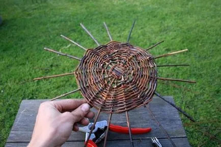 Basketry de salcie pentru incepatori maestru de clasă și tehnologie de țesut (master) Basketry de salcie pentru incepatori maestru tehnologie de clasă și de țesut
