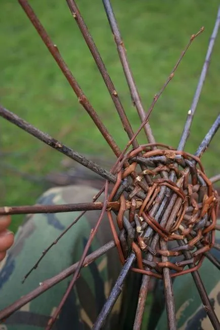 Basketry de salcie pentru incepatori maestru de clasă și tehnologie de țesut (master-class în țesut coșuri de salcie pentru incepatori) Basketry de salcie pentru incepatori maestru tehnologie de clasă și de țesut