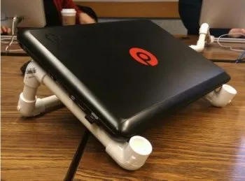 Stand pentru un laptop, cum să facă propriile lor mâini (laptop) Stand pentru un laptop, cum să facă propriile lor mâini
