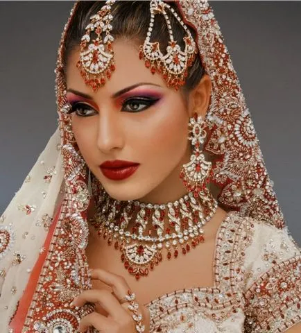 rochii de mireasa incredibil de frumos din India - Masters Fair - manual, realizate manual (moda indian) rochii de mireasa din India incredibil de frumoasă - Masters Fair - manual, lucrate manual