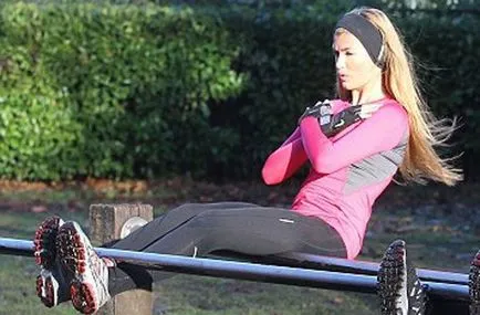 Apăsați pe barele - opțiunile pentru exerciții musculare abdominale