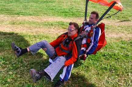 Parasutism in tandem cu un instructor, c altitudine de 4.000 de metri (tandem) Parașută salt în tandem cu un instructor, c înălțime de 4000 de metri