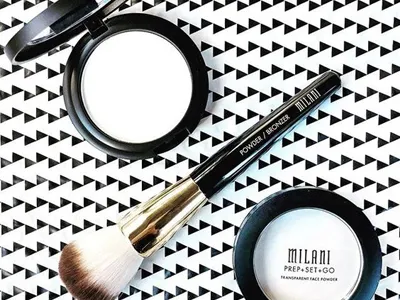 pulbere transparent - lucru de neînlocuit în cosmeticiana