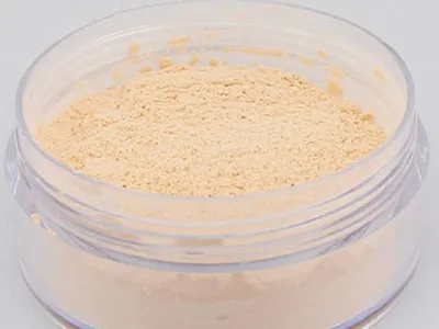 pulbere transparent - lucru de neînlocuit în cosmeticiana