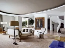 fisuri de reparare în tavan, cu mâinile sale (fisuri) fisuri de reparații în tavan cu mâinile