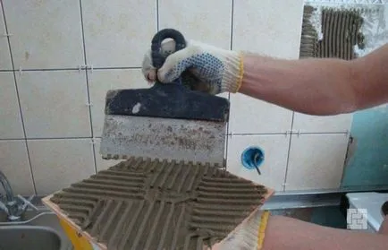 Este posibil să se pună gresie în baie cu mâinile lor (posibil) Este posibil să se pună gresie în baie cu mâinile lor