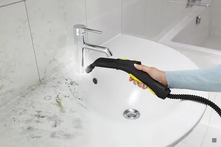 Este posibil să se pună gresie în baie cu mâinile lor (utilizate) Este posibil să se pună gresie în baie cu mâinile lor