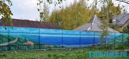 Cifrele de pe gard cu mâinile