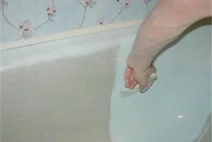 Restaurarea căzi de baie din fontă, vechi cada de baie din fontă (fonta) Restaurarea căzi de baie din fontă, vechi cada de baie din fontă