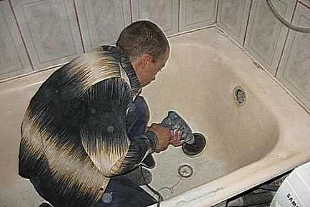 Restaurarea căzi de baie din fontă, vechi cada de baie din fontă (fonta) Restaurarea căzi de baie din fontă, vechi cada de baie din fontă